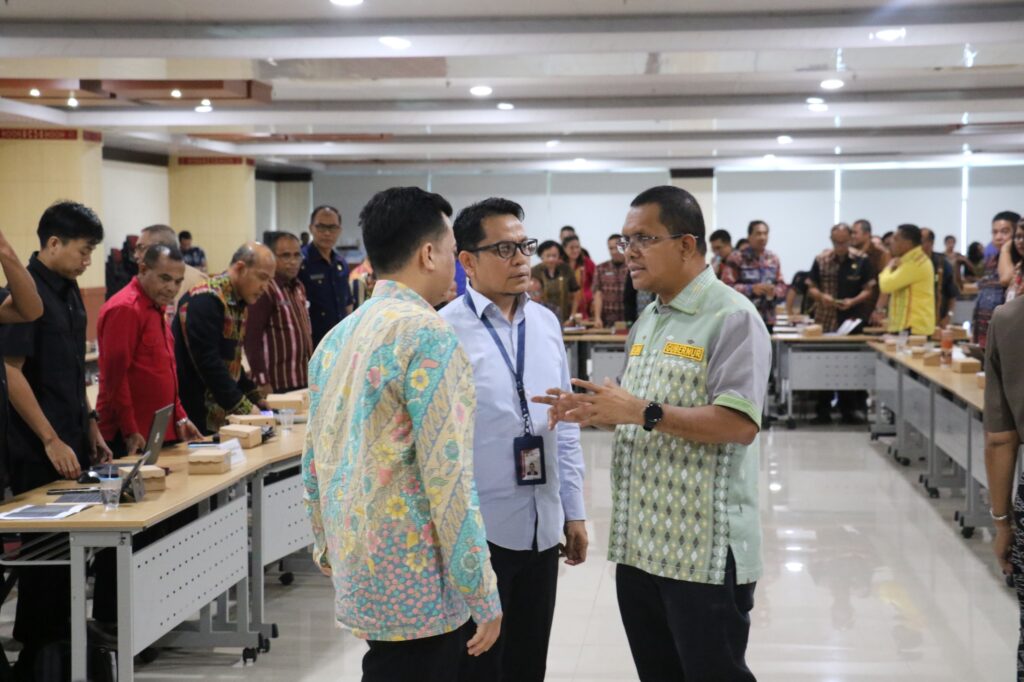 gubernur-ntt-berdiskusi-dengan-pejabat-kpk-di-rakor-pencegahan-korupsi-kupang-2026