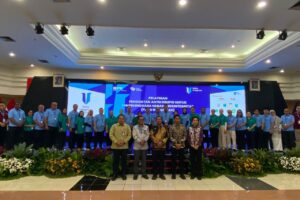 Wagub NTT Johni Asadoma dan istri Vera Christina Asadoma mengikuti Program PAKU Integritas KPK 2026 di Jakarta