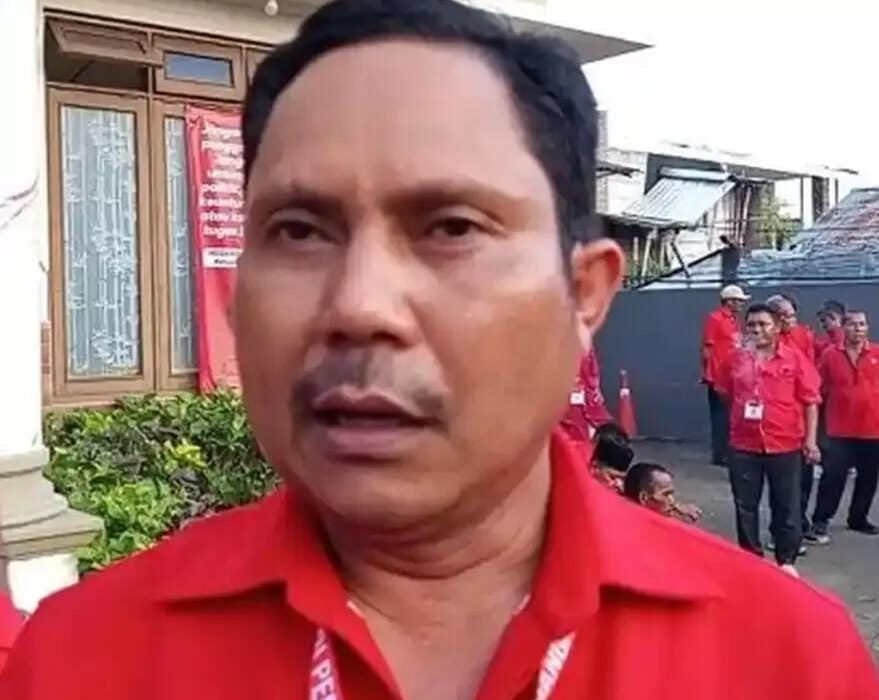 Yunus Takandewa Ketua DPD PDI Perjuangan NTT saat mengeluarkan instruksi penanganan darurat gempa bumi Flores 19 Agustus 2026