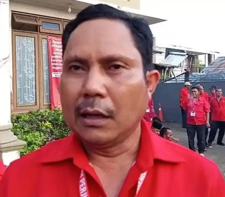 Yunus Takandewa Ketua DPD PDI Perjuangan NTT saat mengeluarkan instruksi penanganan darurat gempa bumi Flores 19 Agustus 2026